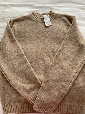 Uniqlo Women's Crewneck Sweater - Light Taupe